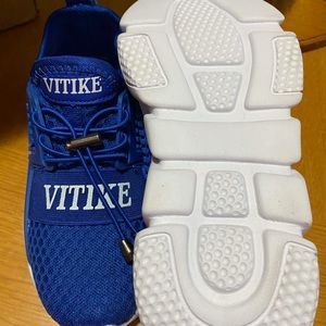 NWT Boys Size 13 Blue Vitike.  Nephew didn't like
